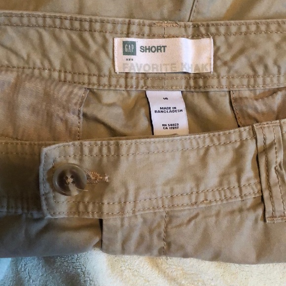 Khaki gap shorts - Picture 3 of 3
